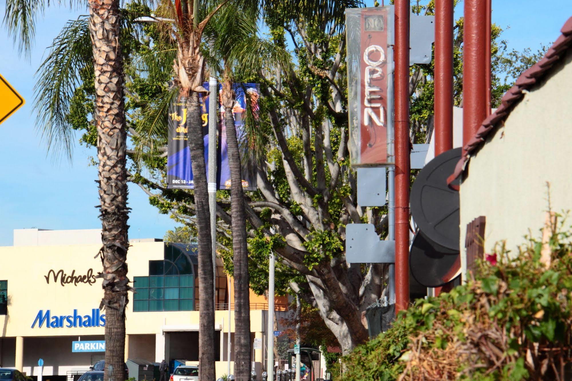 El Royale Gardens Near Universal Studios Los Angeles Bagian luar foto